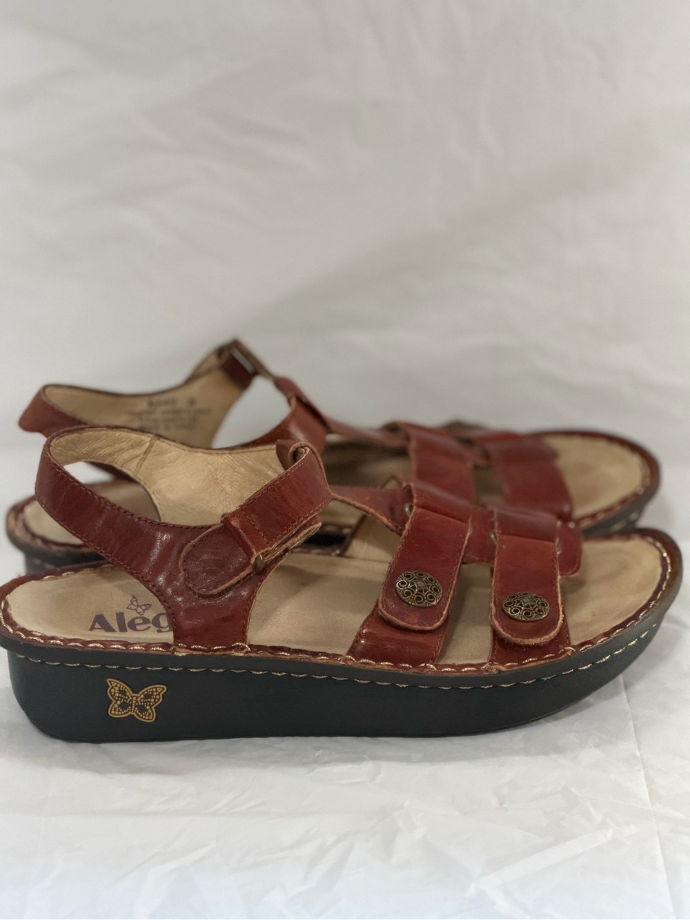 Alegria Red-Brown Leather Comfort Sandal